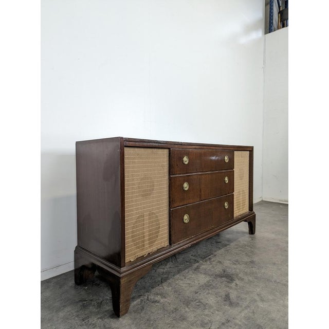 Mahogany Vinyl and Hi-Fi Cabinet, in Very Good conditions.