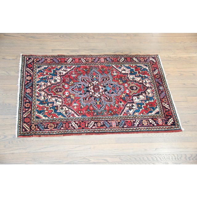 Early 20th Century Persian Heriz Rug For Sale In Chicago - Image 6 of 15