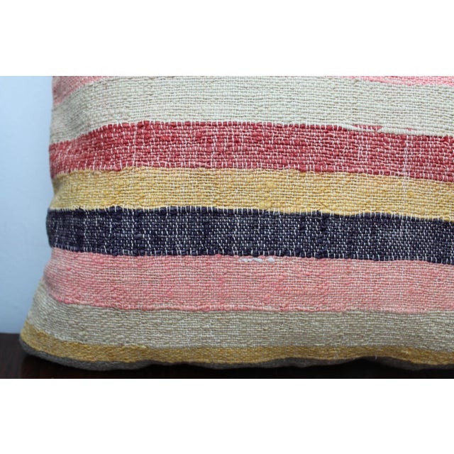 Mid-Century Modern Turkish Kilim Decorative Pillow Cover - 13"x18.5" For Sale - Image 3 of 9