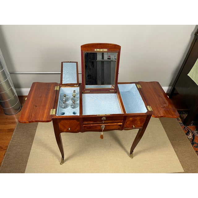 Louis XV to XVI Antique dCoiffeuse (Vanity) in Amaranth and Tulipwood, by Pierre Plée, Paris, C. 1770 For Sale - Image 14 of 18