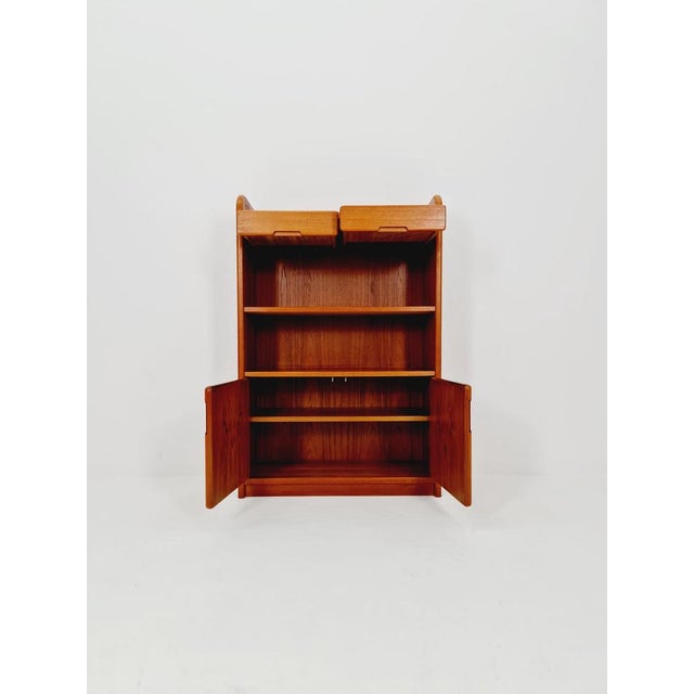 Vintage Danish Freestanding Bookshelf in Teak, Bornholm, 1970s For Sale - Image 4 of 18