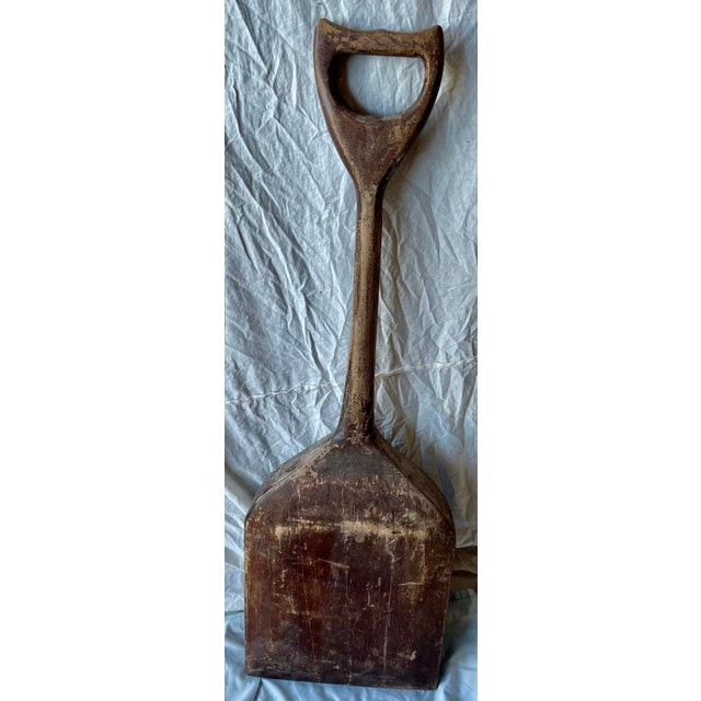 Early 20th Century Rustic Farmhouse Country Antique Wooden Carved Shovel D-Handle For Sale - Image 5 of 11