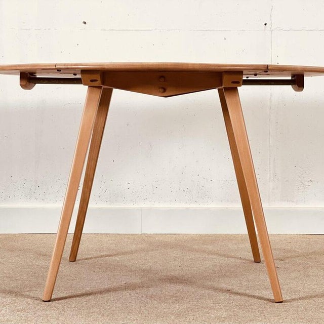 Foldable Dining Table in Elm by Lucian Ercolani for Ercol, 1960 For Sale - Image 4 of 10