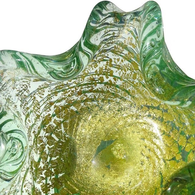 Barovier & Toso Vintage Barovier Toso Murano Green Bubbles Gold Flecks Italian Art Glass Flower Star Shape Bowl For Sale - Image 4 of 9