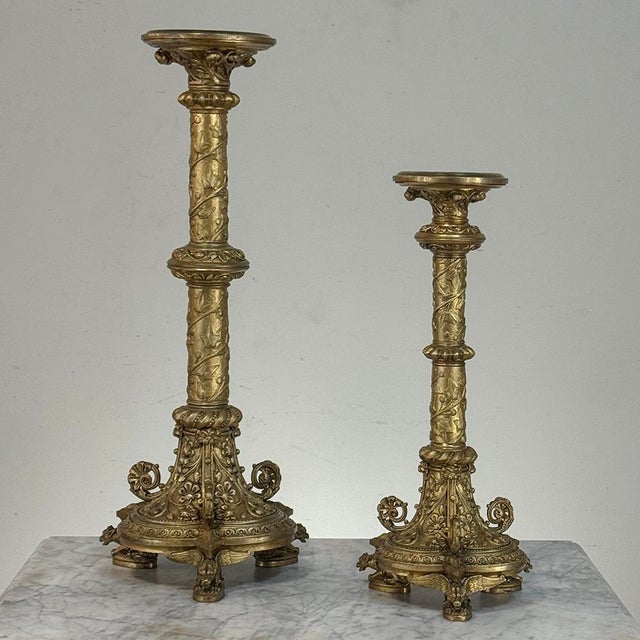 Set of Two 19th Century French Renaissance Gilt Bronze Candlesticks For Sale In Dallas - Image 6 of 18