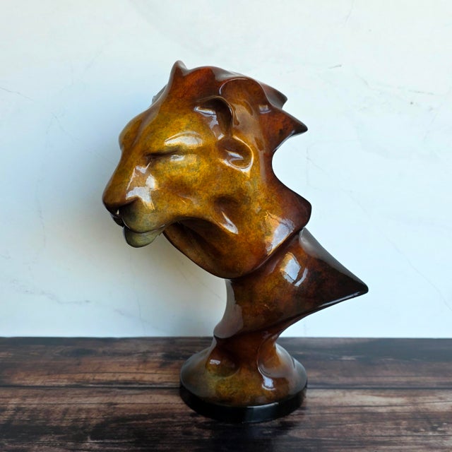 Contemporary Stephen Herrero Mill Creek Studios Imago Rey Lion Bust Sculpture For Sale - Image 3 of 9