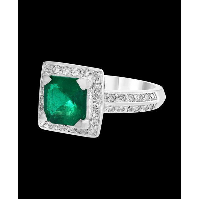 Metal 2.8 Carat Emerald Cut Colombian Emerald and Diamond Ring Estate For Sale - Image 7 of 8