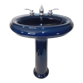 Example of Pedestal Sinks