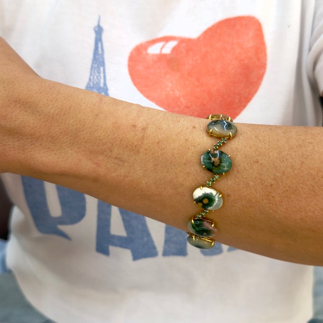 Gold 18k Yellow Gold Jasper Cabochons & Green Treated Diamonds Station Link Bracelet For Sale - Image 8 of 8