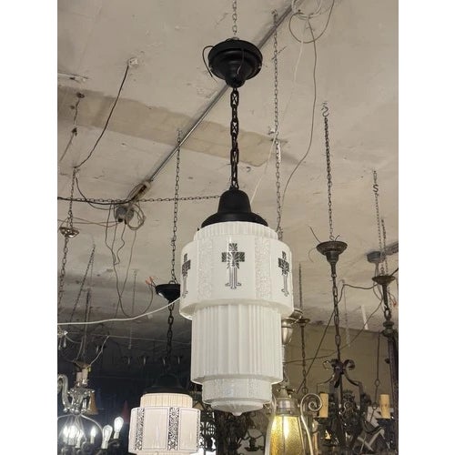 1930s Vintage Art Deco Black & White Skyscraper Pendant Ceiling Light Rewired. Great design and a pure Art Deco aesthetic....