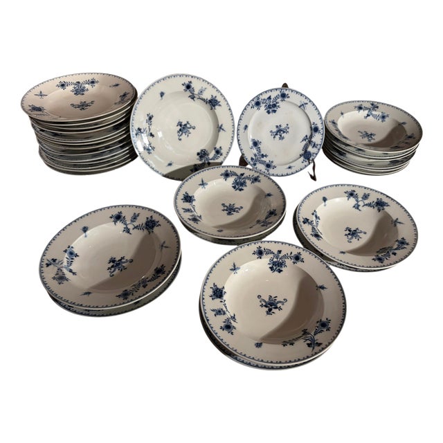 18th Century Viennese Blue and White Porcelain Dinner Plates, Set of 44 For Sale