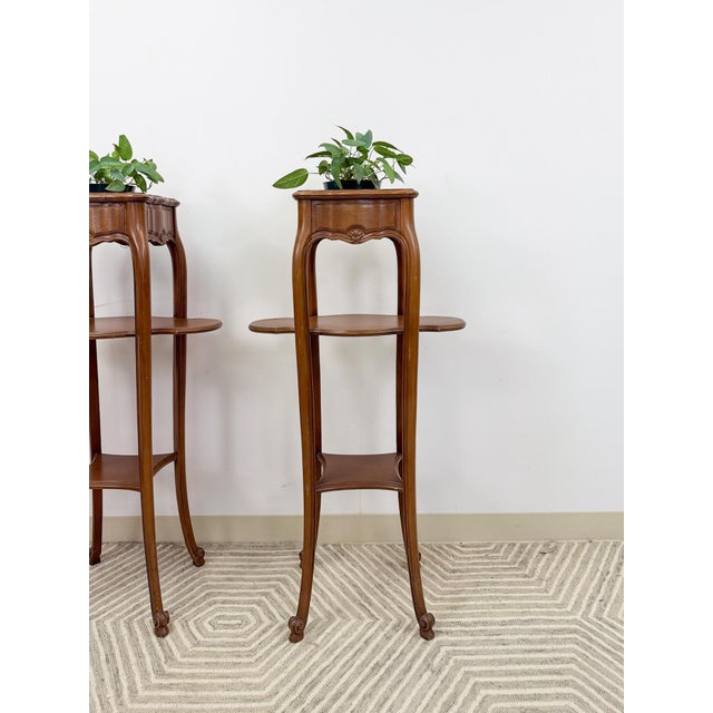 French Provincial Planter Box Stand Side Table Copper Tray Vintage Pair For Sale In Tampa - Image 6 of 12