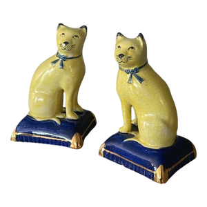 Pair of Vintage Italian Ceramic Cat Figurines on Pillows