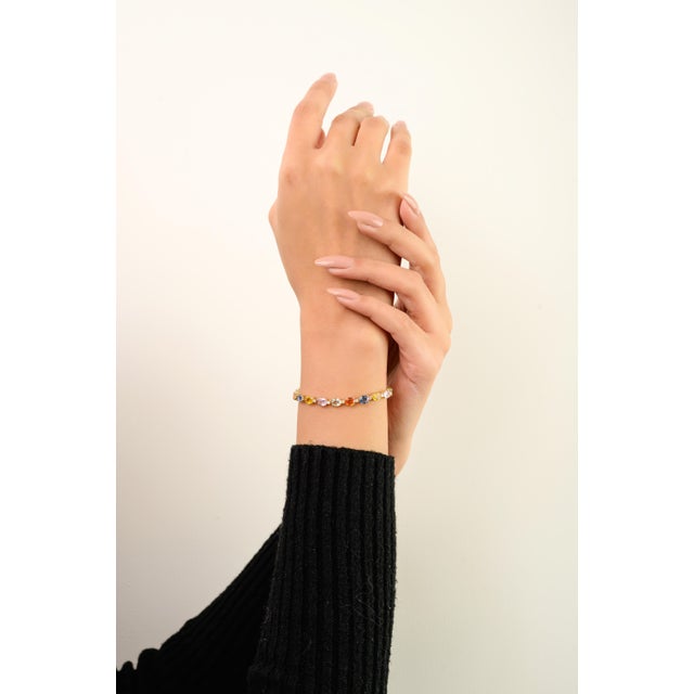 VRJewels 9.89 CTW Multi Sapphire & Diamond Modern Tennis Bracelet in 14k Yellow Gold For Sale - Image 4 of 12