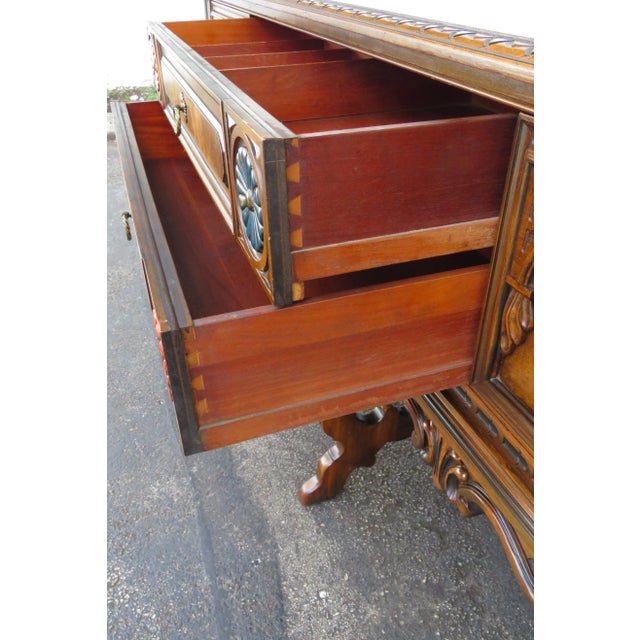 Early 20th Century Berkey and Gay Early 1900s Carved Long Sideboard Buffet Credenza Bathroom Vanity 5630 For Sale - Image 5 of 11