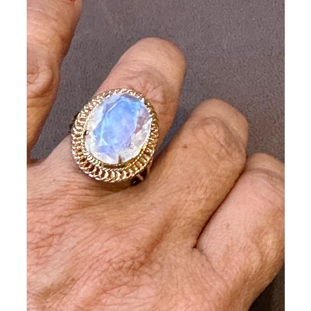 2010s 7 Carat Oval Shape Moon Stone Cocktail Ring 14 Karat Yellow Gold For Sale - Image 5 of 18