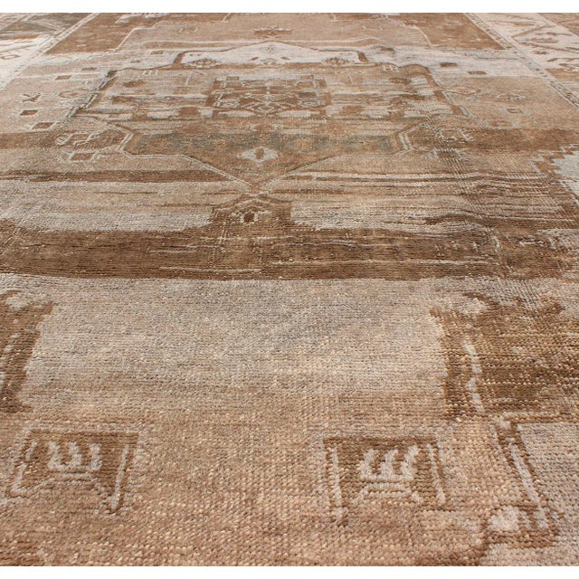 Vintage Turkish Oushak Rug in Faded Beige, Dusty Taupe, and Weathered Blue For Sale - Image 9 of 11