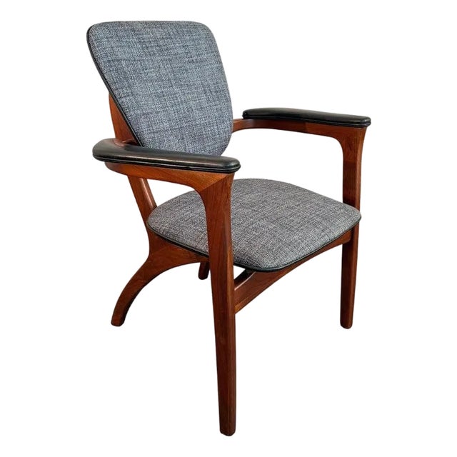 1950s Mid-Century Modern Sculptural Walnut Armchair by Boling Chair Co. For Sale