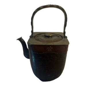 Vintage Raised Detail Metal Tea/Coffee Pot