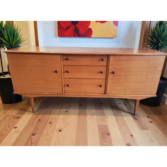 1950s Mid-Century Walnut Sideboard by Alfred Cox, 1950s For Sale - Image 5 of 18