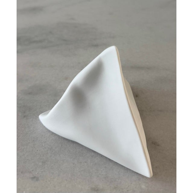Post Modern Rosenthal Germany "Do Not Litter" Bisque Porcelain Triangle Vase For Sale - Image 9 of 10