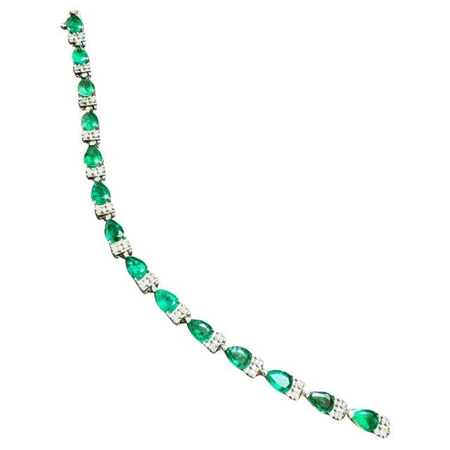 9 Ct Natural Brazil Emerald & Diamond Tennis Bracelet 14 Karat Yellow Gold 7 " For Sale - Image 18 of 18