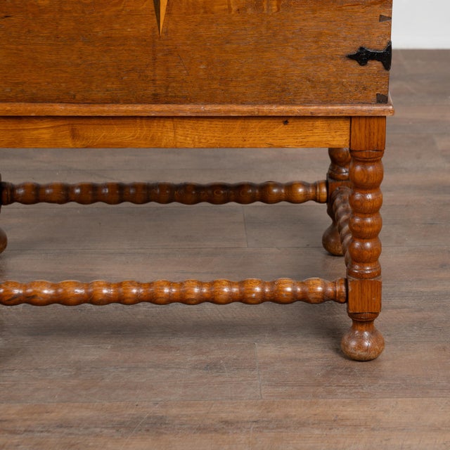 Early 19th Century Oak Trunk on Stand Side Table For Sale - Image 6 of 17