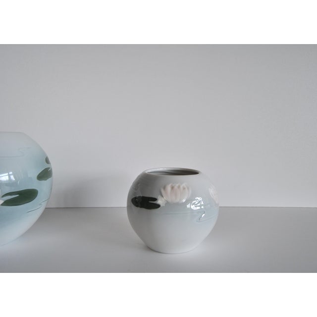 1950s Water Lily Series Vases from Bing & Grøndahl, 1930s, Set of 2 For Sale - Image 5 of 12