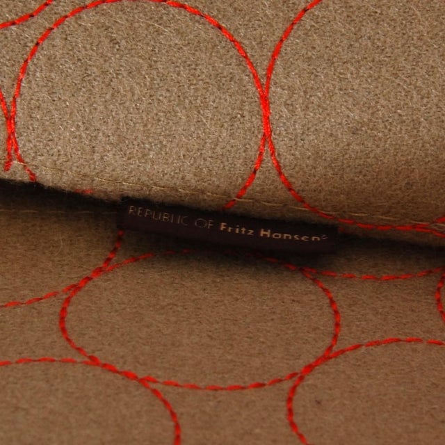 Egg Chair in Beige Fabric by Arne Jacobsen For Sale - Image 12 of 18