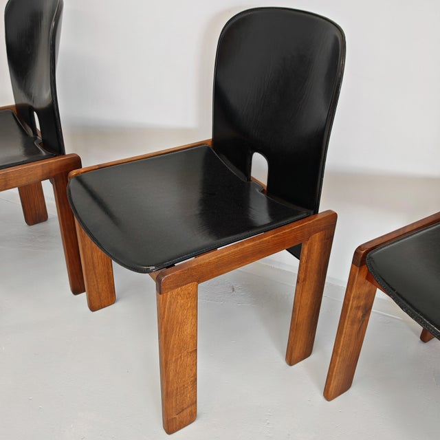 1970s Model 121 Chairs in Leather and Walnut by Afra and Tobia Scarpa for Cassina, 1960s, Set of 6 For Sale - Image 5 of 18
