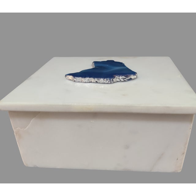 Late 20th Century Late 20th Century Vintage White Marble Trinket Jewelry Box Blue Agate Stone Top For Sale - Image 5 of 11