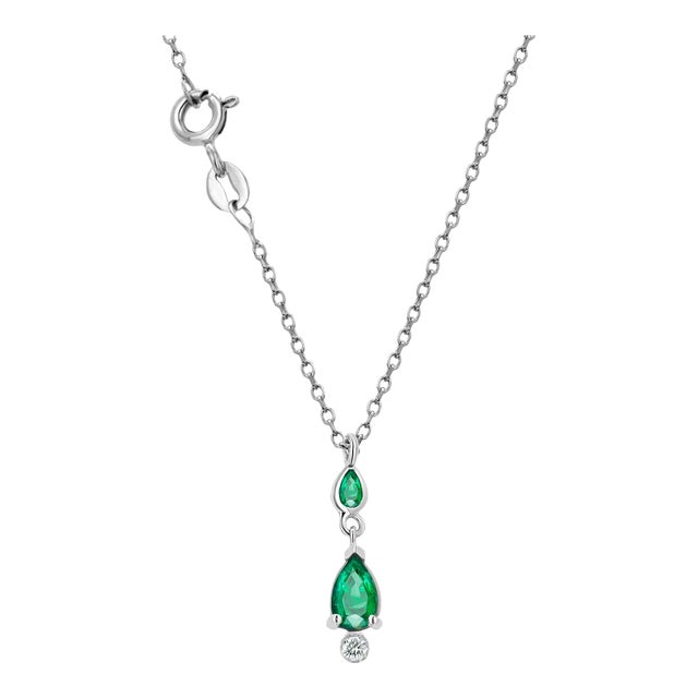 14k White Gold Pear-Shaped Emerald & Diamond Drop Pendant Necklace 17 Inch For Sale