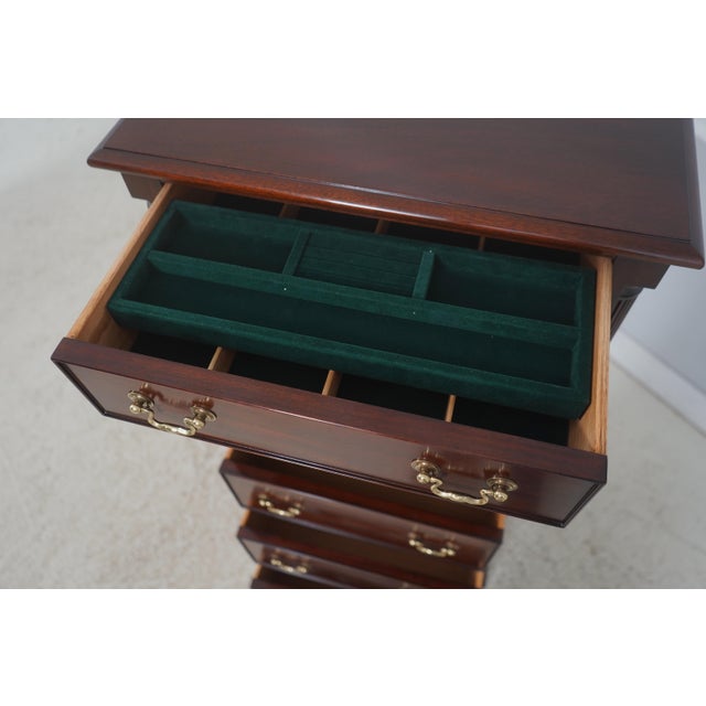 Henkel Harris Henkel Harris Mahogany Model 174 Lingerie Chest For Sale - Image 4 of 14