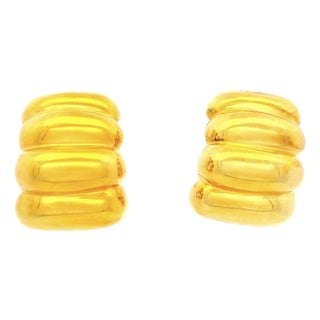 Vintage Maz 14k Yellow Gold Sculptural Ribbed Earrings, Circa 1980s For Sale