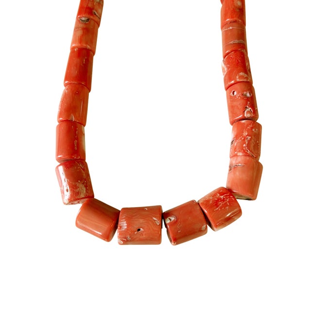 1980s Vintage Chunky Natural Nepalese Angel Skin Coral Strand 38 Beads For Sale - Image 5 of 11