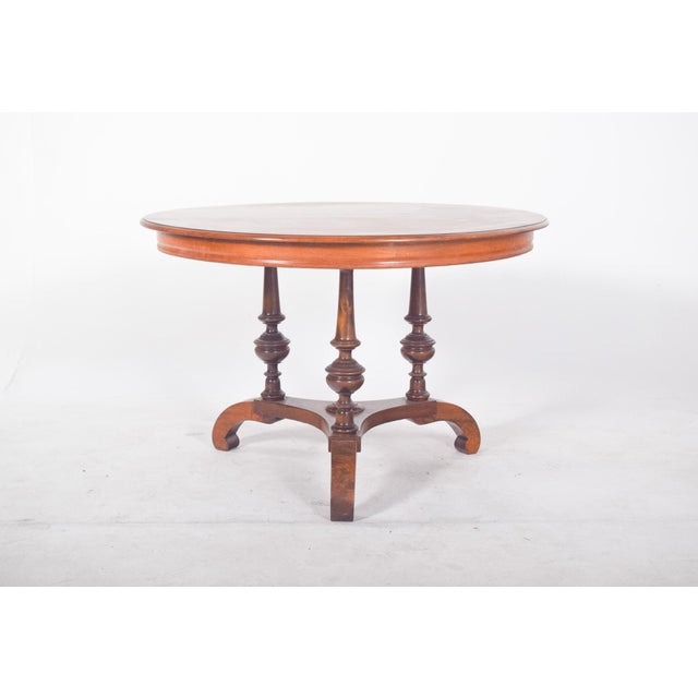 English Round Tea Table in Walnut, 1920s For Sale - Image 9 of 9
