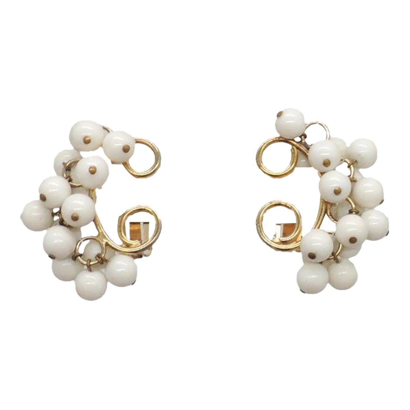 Vintage Hattie Carnegie White Dangle Clip Earrings Pieces