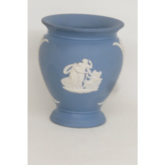 Neoclassical Wedgwood Small Blue Jasperware Vase Neoclassical Motif Winged Horse Cherub 4739b For Sale - Image 3 of 10