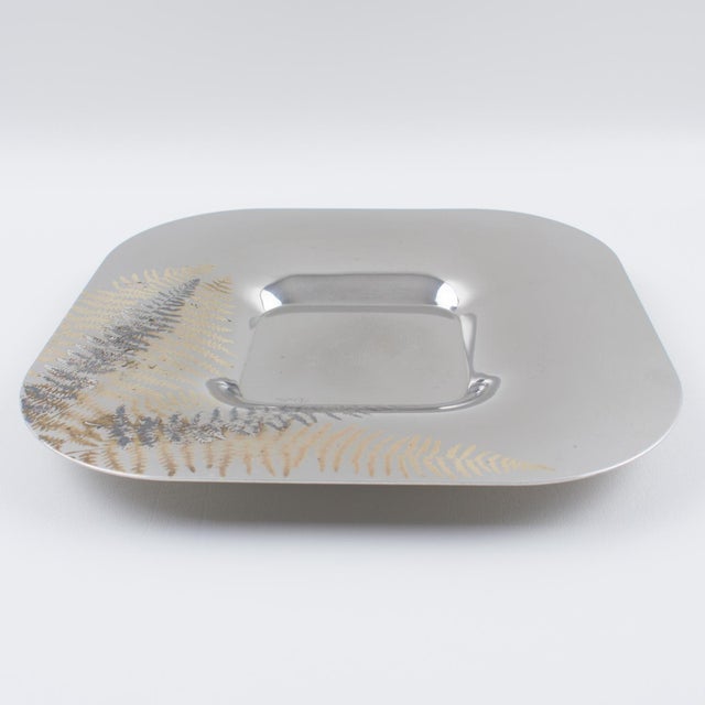 Roberto Sambonet Roberto Sambonet Chrome Centerpiece Serving Bowl Dish With Copper Fern Design For Sale - Image 4 of 8