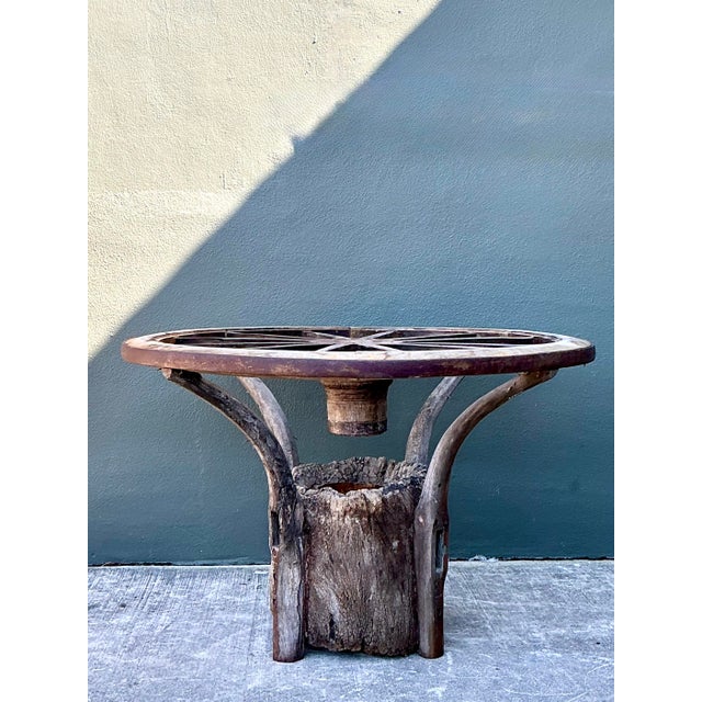 Early 20th Century Vintage Primitive Wagon Wheel Dining Table Pedestal For Sale - Image 5 of 12