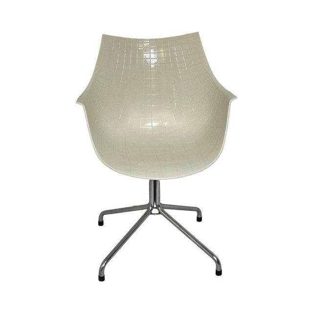 White Hard Plastic Meridiana Chair on Four-Legged Base by Christophe Pillet for Driade For Sale - Image 5 of 5