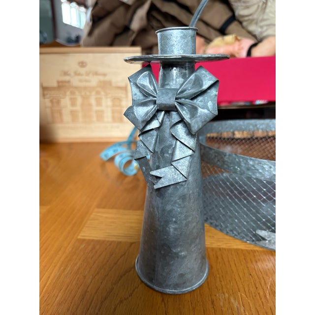 Traditional 1990s Handcrafted Philippine Galvanized Metal Bow Candleholders & Heart Basket – 3 Pc Set For Sale - Image 3 of 8