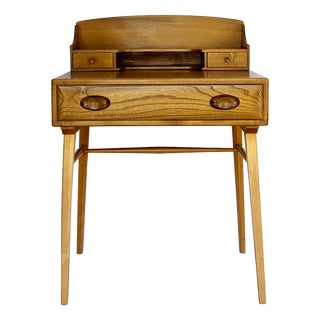 Model 439 Windsor Writing Desk by Lucian Ercolani for Ercol, 1950s For Sale