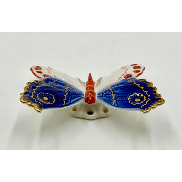 Imari Porcelain Antique Petite Japanese Meiji Period Imari Porcelain Butterfly For Sale - Image 4 of 7