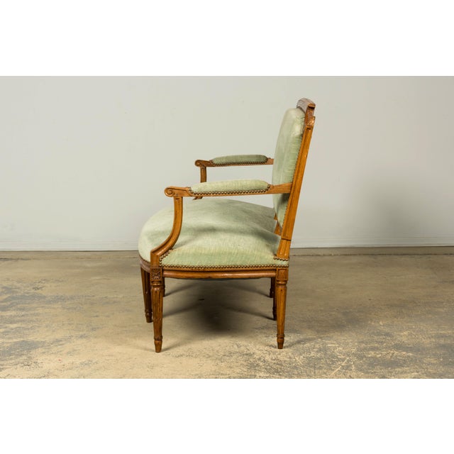 18th Century French Louis XVI Walnut Settee With Celadon Velvet For Sale - Image 14 of 18
