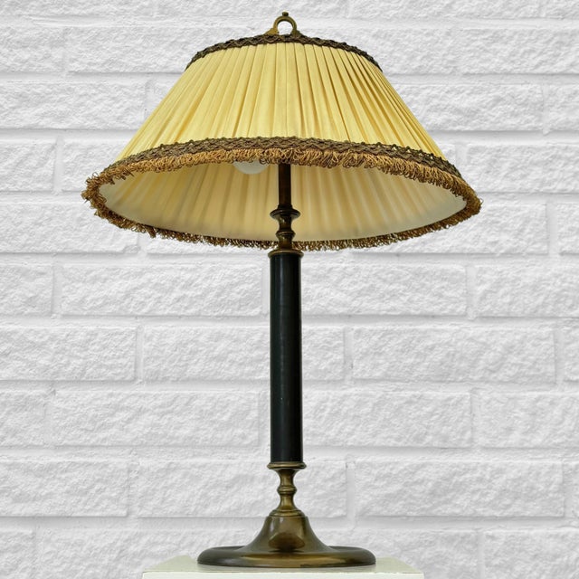A large and impressive Swedish Grace desk lamp designed by architect Melchior Wernstedt in 1922 for the renowned...