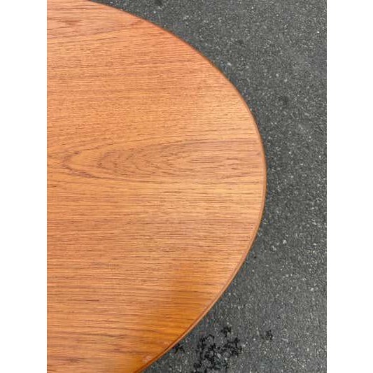 Knoll Eero Saarinen for Knoll Oval Teak Coffee Table For Sale - Image 4 of 9