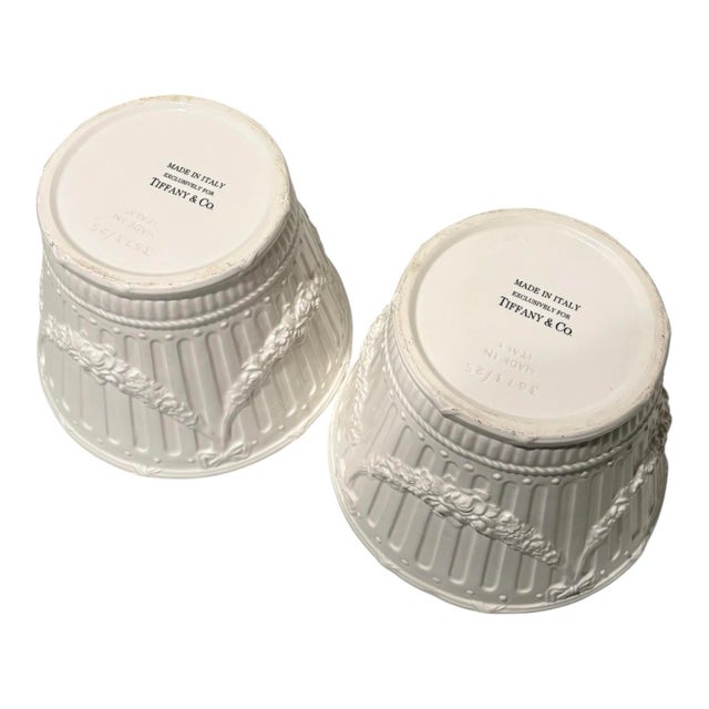 Pair of Vintage Tiffany & Co. White Garland Motif Italian Cachepots Planters For Sale - Image 10 of 11