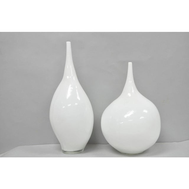 Decorative Modern White Bulbous Art Glass Vessel Vase by Lazy Susan - 2 Pc Set For Sale - Image 18 of 18