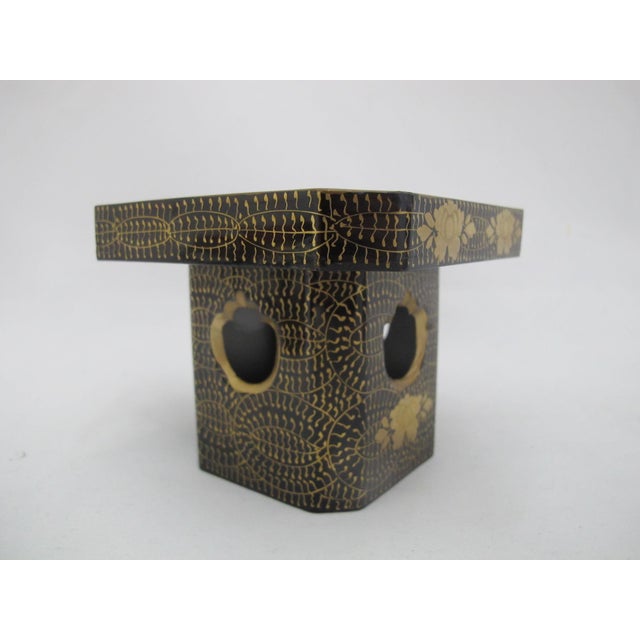 Black Japanese Hina Doll Black & Gold Floral Lacquer Display Stand Set For Sale - Image 8 of 14